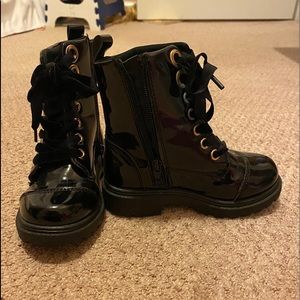 Girls boots size 11